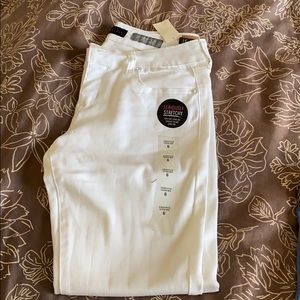 AéRopostale white jeans
